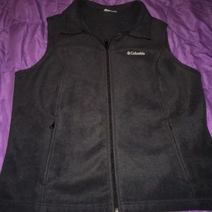 Columbia vest